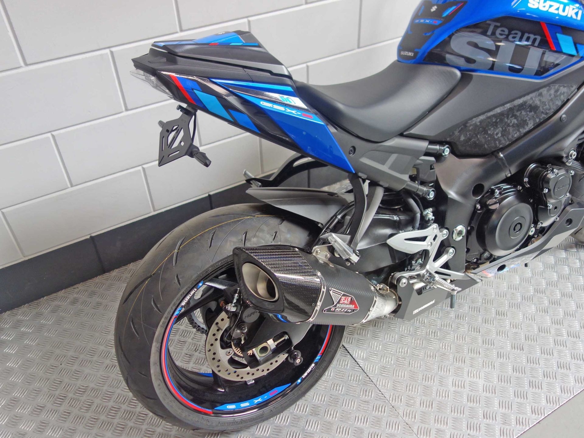 56633656-7 Nieuwe Suzuki GSX naked bike met 999cc motor uit 2026 bij NIWA Motoren