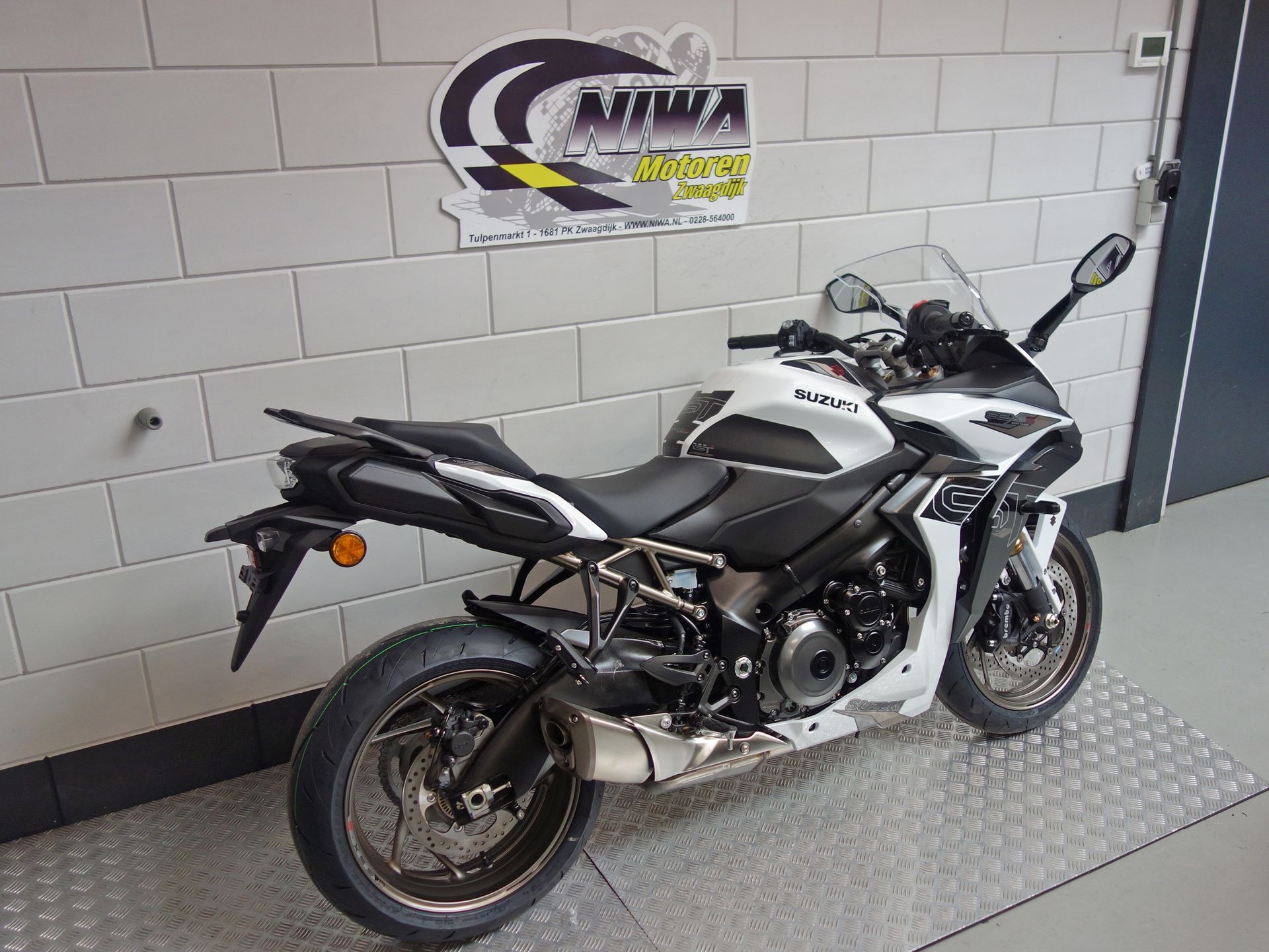 56633658-3 Nieuwe Suzuki GSX tour met 999cc motor uit 2026 bij NIWA Motoren