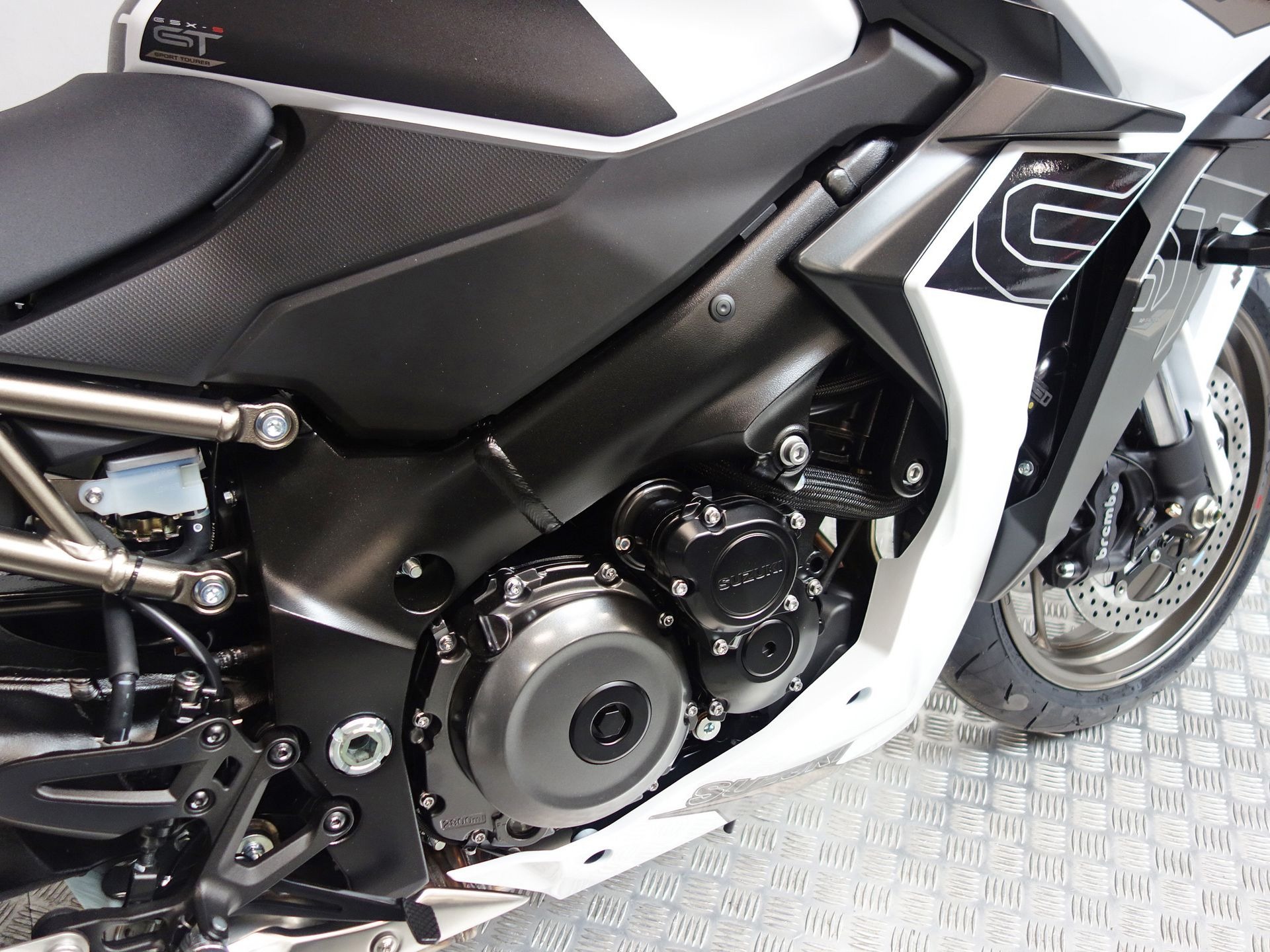 56633658-4 Nieuwe Suzuki GSX tour met 999cc motor uit 2026 bij NIWA Motoren