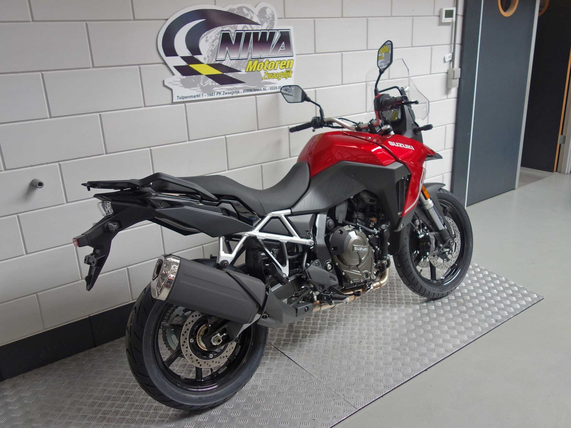 56633672-3 Nieuwe Suzuki V-Strom tour met 776cc motor uit 2025 bij NIWA Motoren
