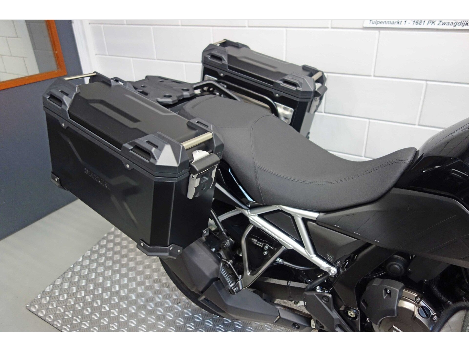 56633699-4 Nieuwe Suzuki V-Strom tour met 776cc motor uit 2026 bij NIWA Motoren