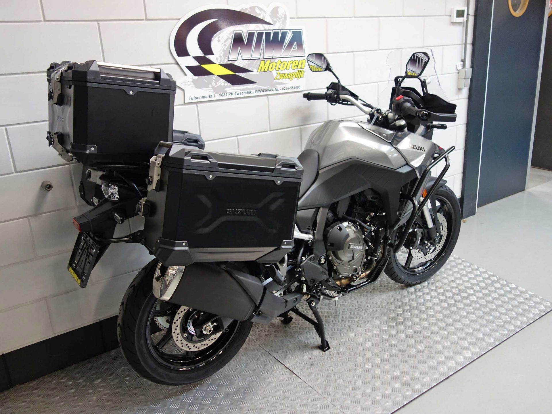 56633700-2 Nieuwe Suzuki V-Strom tour met 776cc motor uit 2026 bij NIWA Motoren