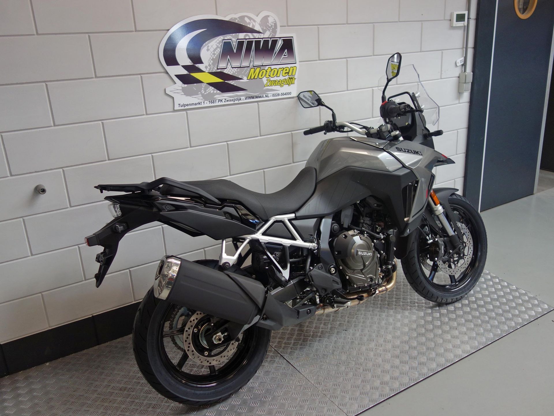 56633725-3 Nieuwe Suzuki V-Strom tour met cc motor uit 2026 bij NIWA Motoren