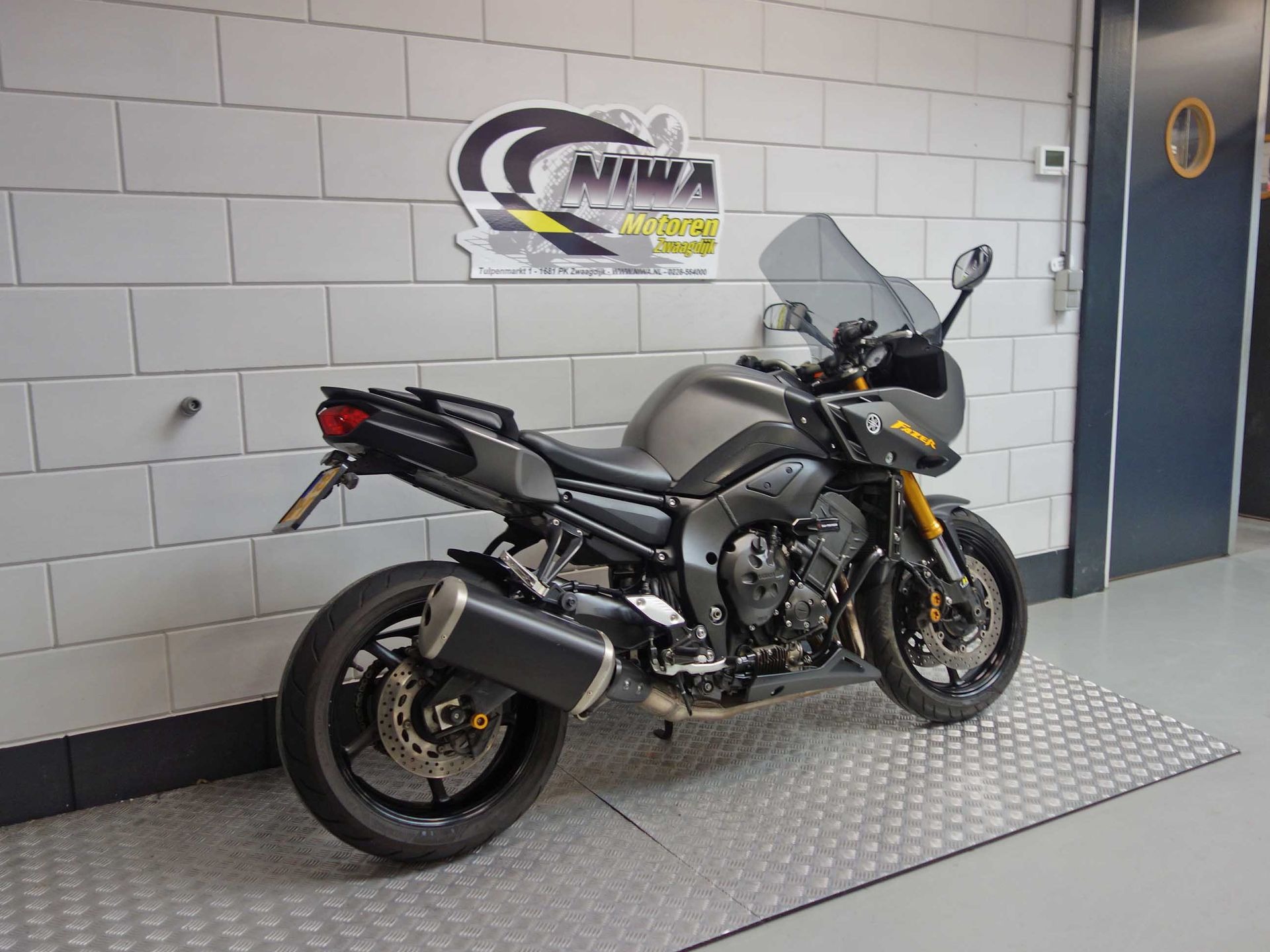 56633726-3 Gebruikte Yamaha FZ8 naked bike met 779cc motor uit 2012 bij NIWA Motoren