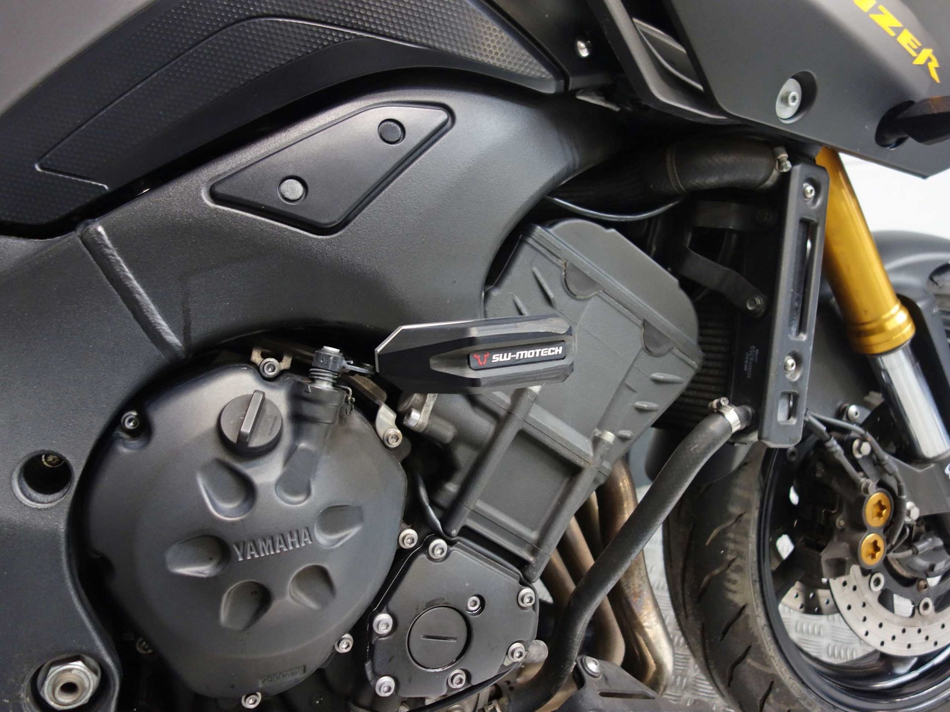 56633726-5 Gebruikte Yamaha FZ8 naked bike met 779cc motor uit 2012 bij NIWA Motoren