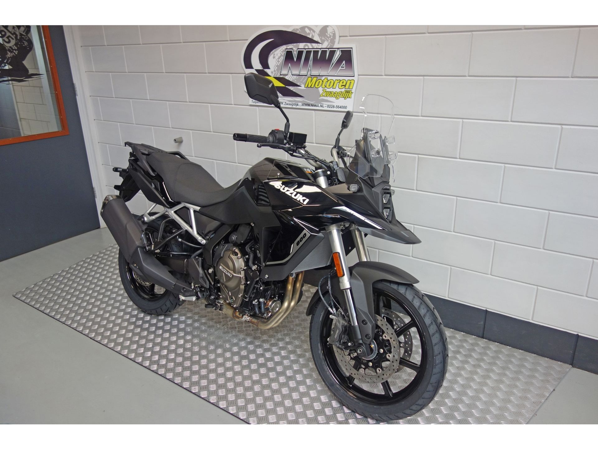 56633727-2 Nieuwe Suzuki V-Strom tour met cc motor uit 2026 bij NIWA Motoren