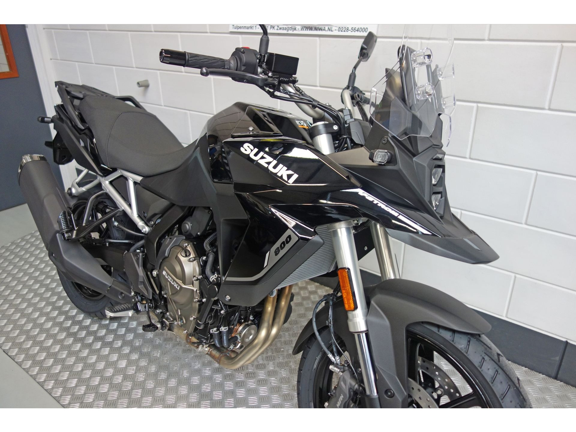 56633727-4 Nieuwe Suzuki V-Strom tour met cc motor uit 2026 bij NIWA Motoren