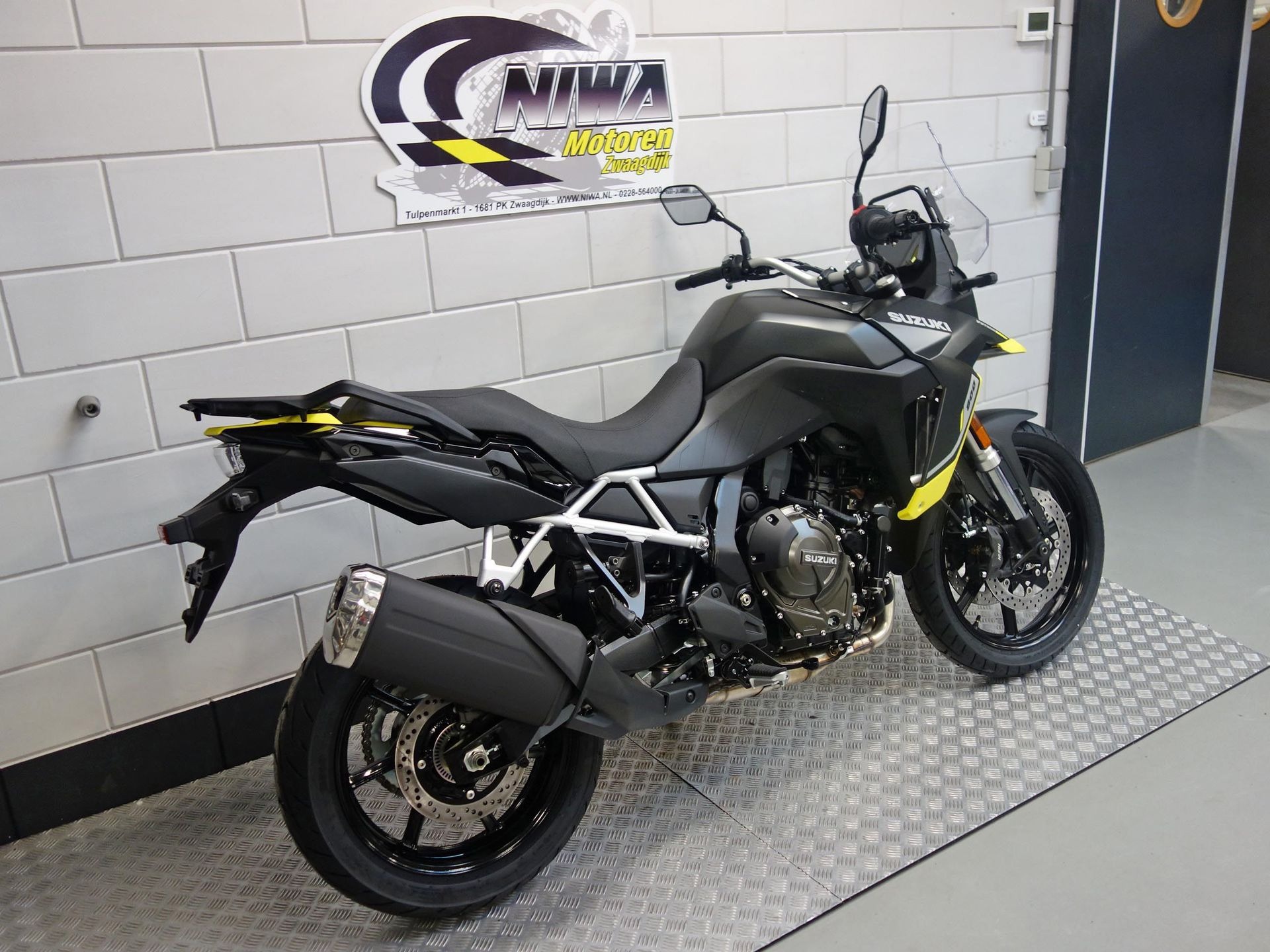 56633729-3 Nieuwe Suzuki V-Strom tour met 776cc motor uit 2025 bij NIWA Motoren