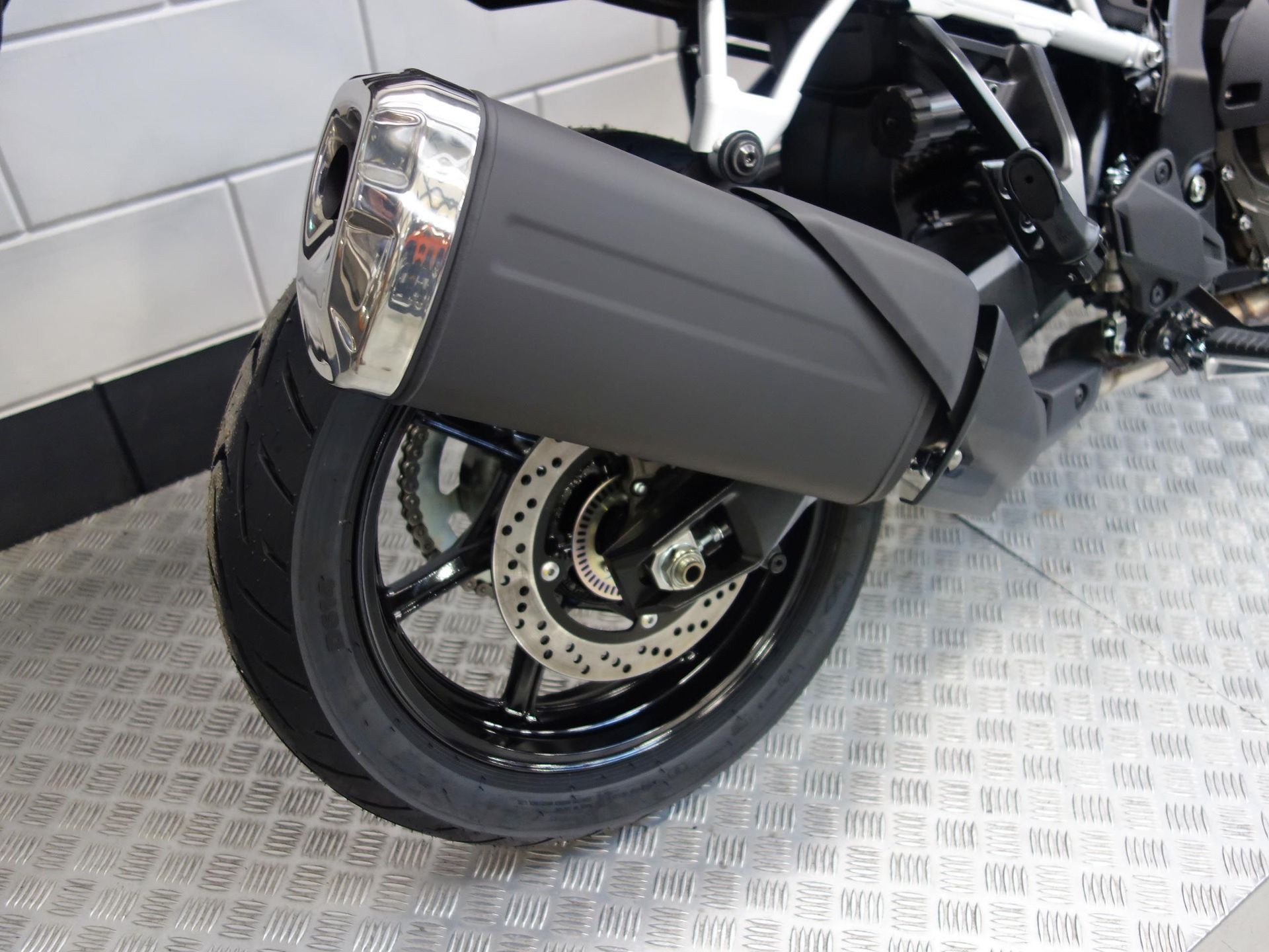 56633729-4 Nieuwe Suzuki V-Strom tour met 776cc motor uit 2025 bij NIWA Motoren