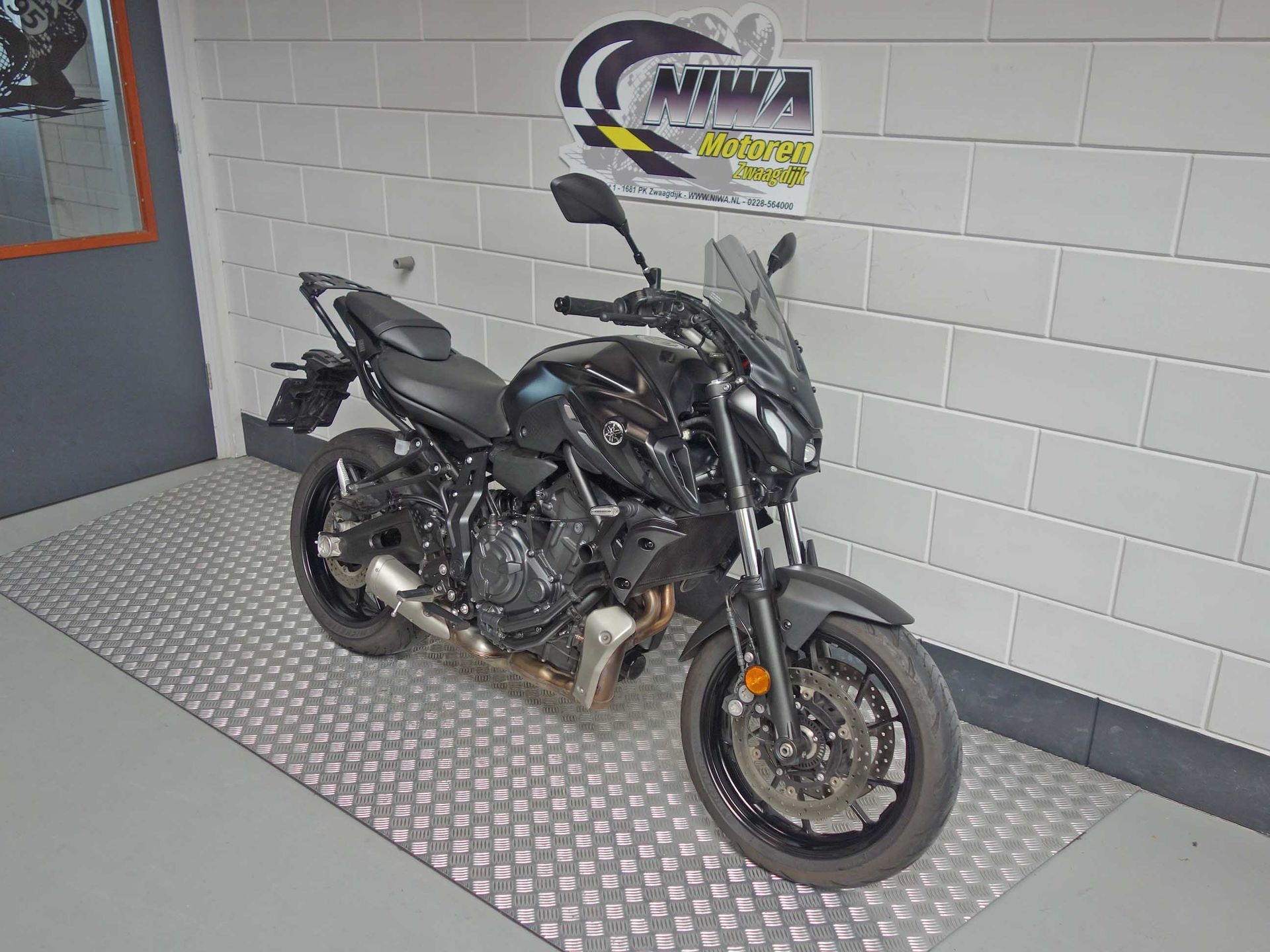 56633730-2 Gebruikte Yamaha MT 07 naked bike met 689cc motor uit 2022 bij NIWA Motoren