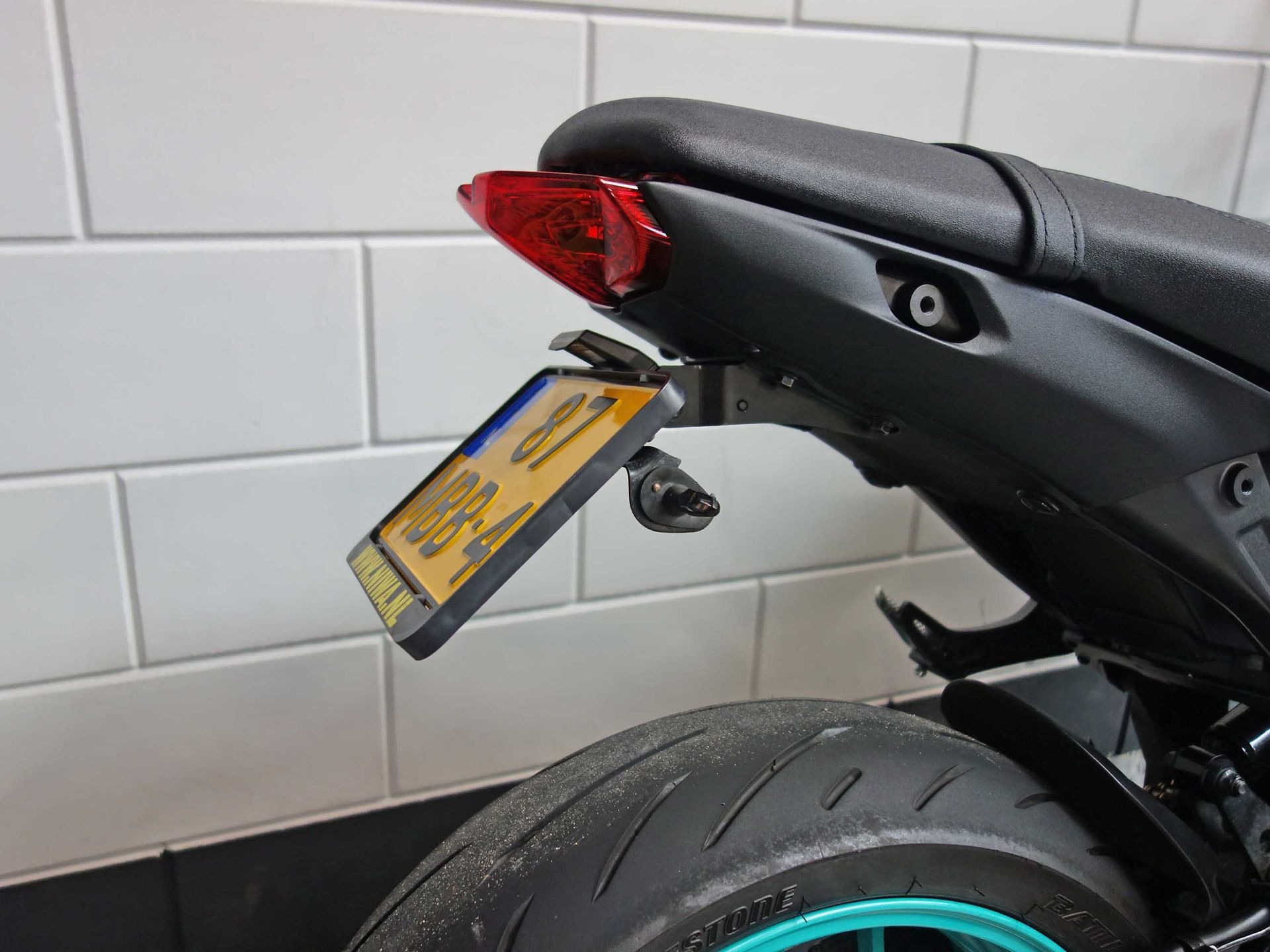 56633757-5 Gebruikte Yamaha MT 09 naked bike met 890cc motor uit 2023 bij NIWA Motoren