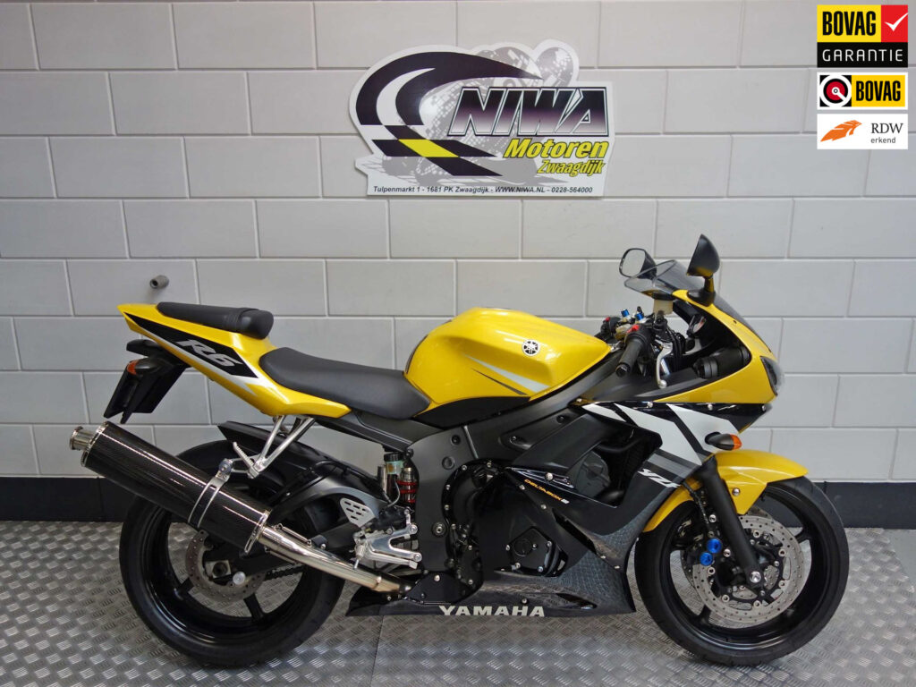 Gebruikte Yamaha YZF supersport met 600cc motor uit 2004 bij NIWA Motoren