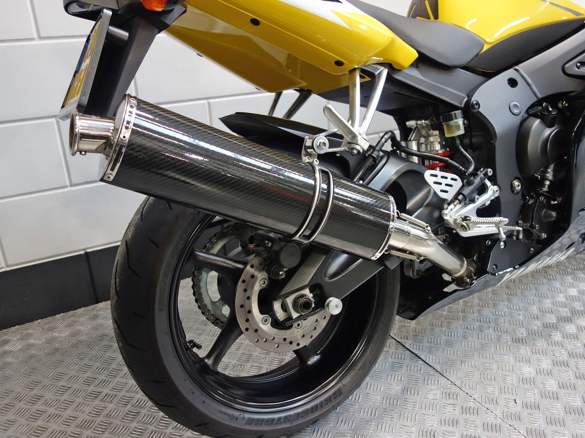 56633758-13 Gebruikte Yamaha YZF supersport met 600cc motor uit 2004 bij NIWA Motoren