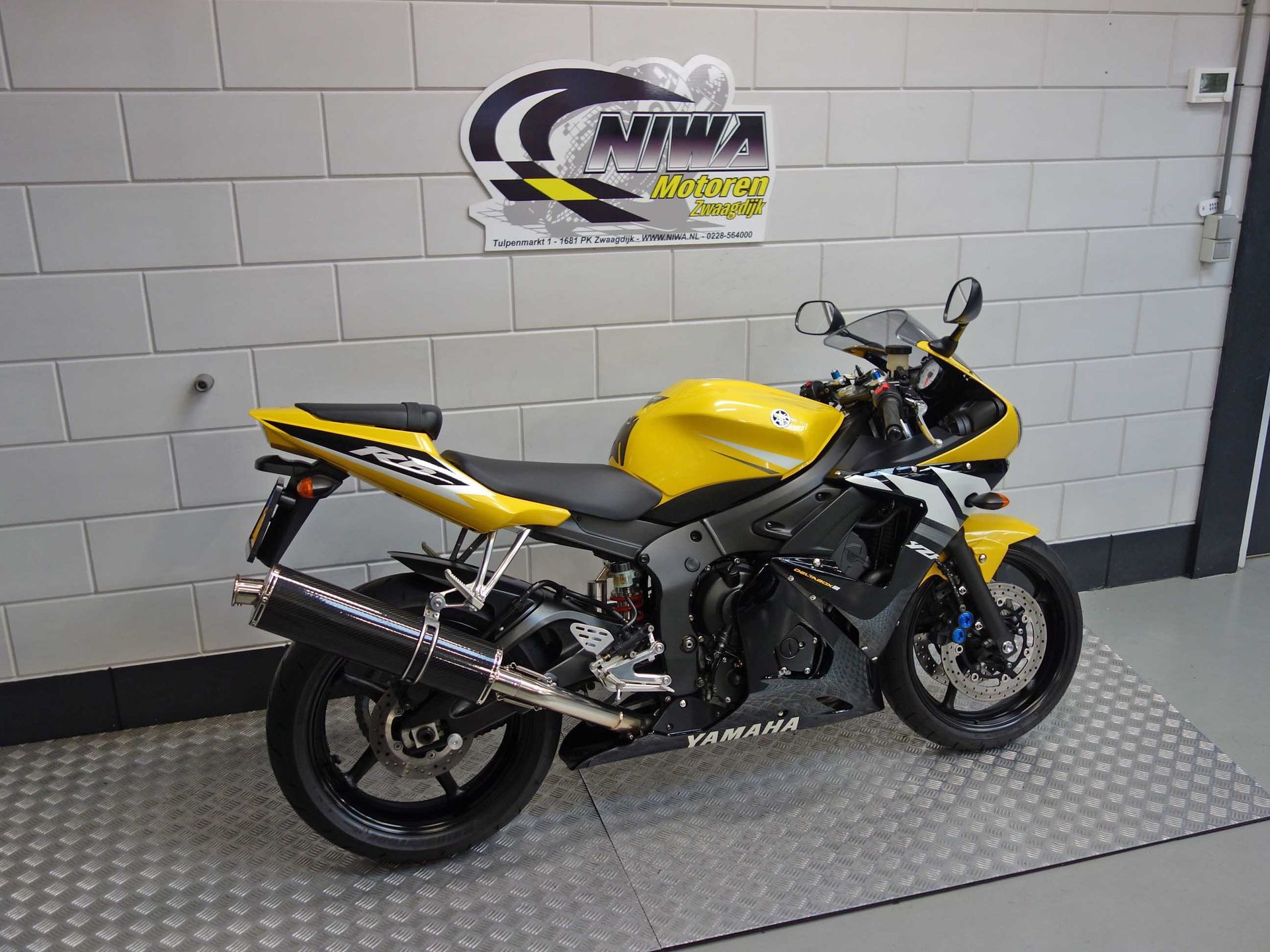 56633758-3 Gebruikte Yamaha YZF supersport met 600cc motor uit 2004 bij NIWA Motoren