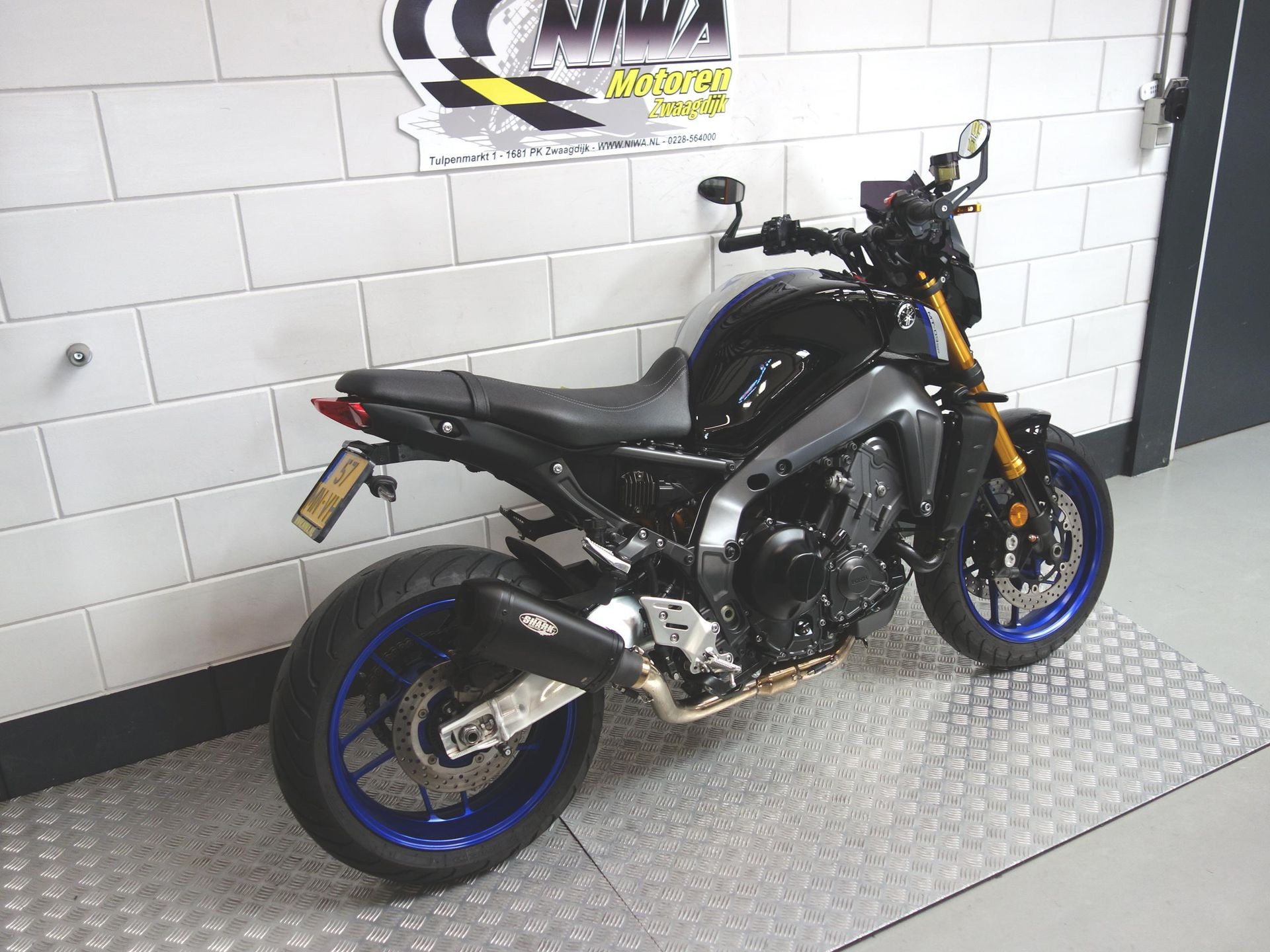 56633761-2 Gebruikte Yamaha MT 09 naked bike met 890cc motor uit 2021 bij NIWA Motoren